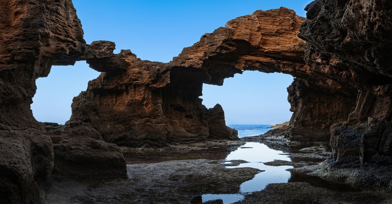 Cova Tallada en la costa de Dénia